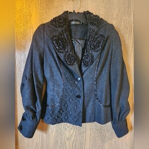 Vandana Bishop sleeve Cropped Jacket w/Rose lapel detail